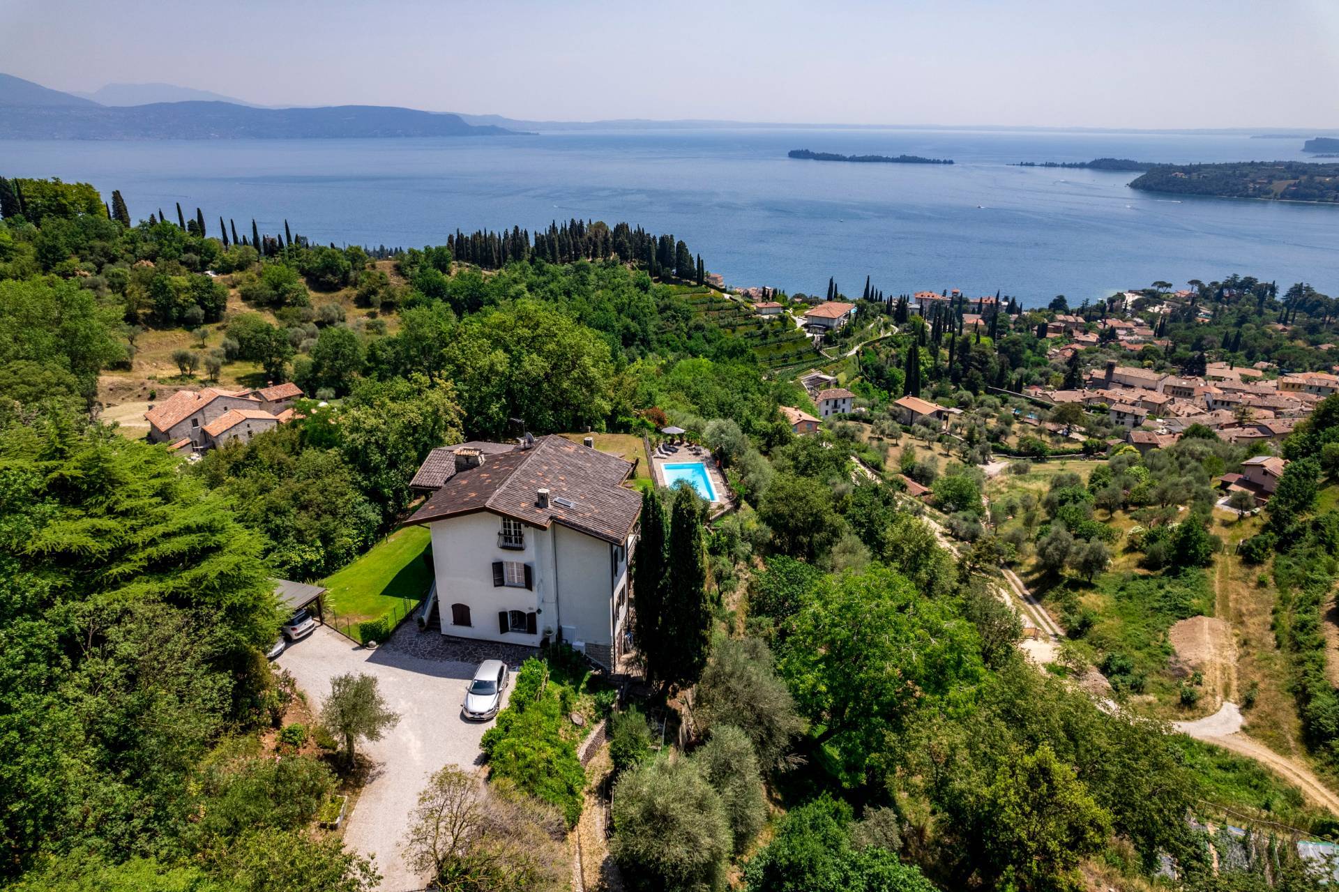 Villa unifamigliare di 400 mq a Gardone Riviera