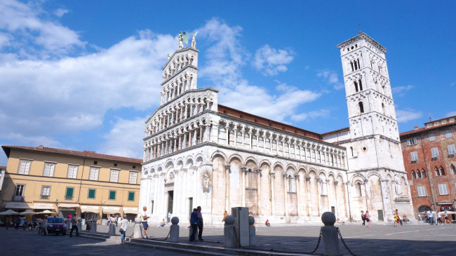 Commercial Property a Lucca