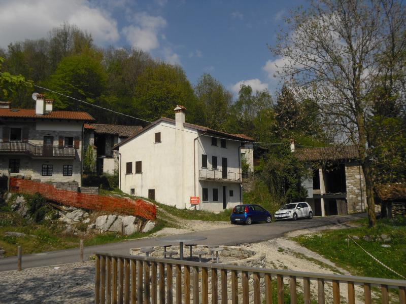 Villa Unifamiliare - Indipendente LUSEVERA vendita    Immobiliare Collini