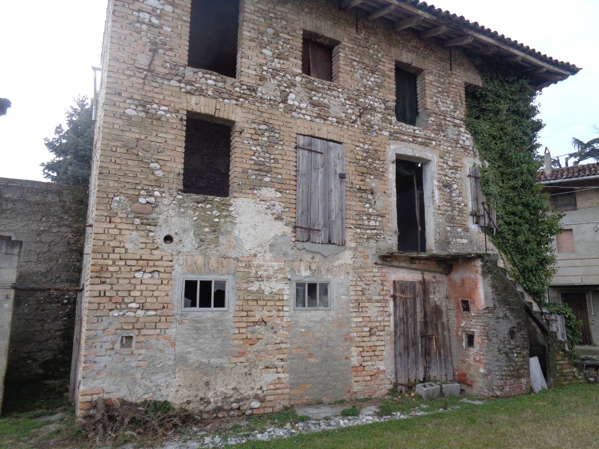 Villa Unifamiliare - Indipendente TALMASSONS vendita    Immobiliare Collini