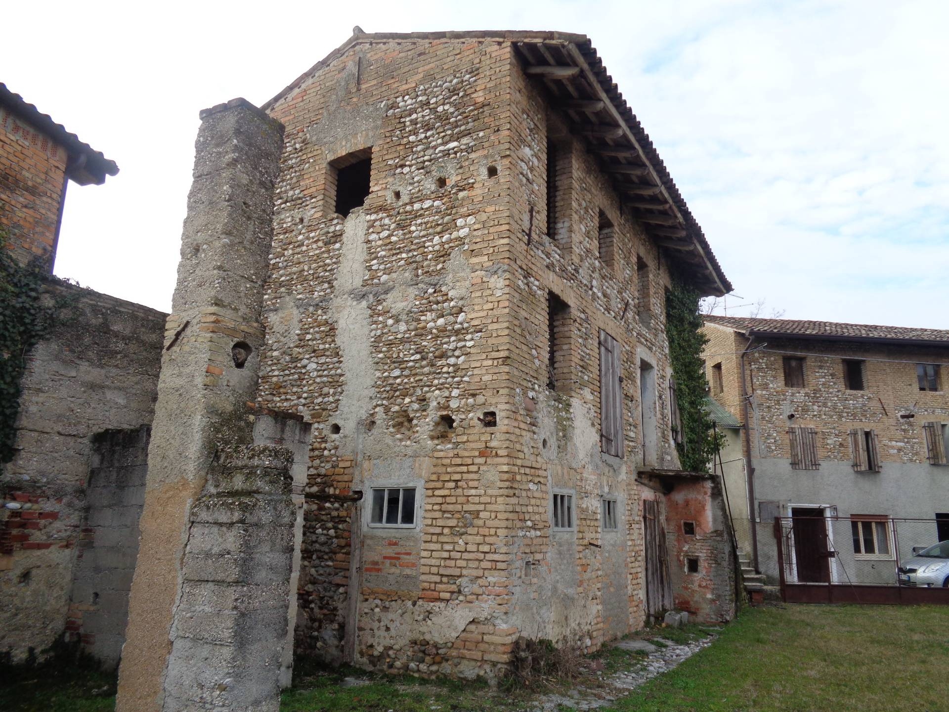 Villa Unifamiliare - Indipendente TALMASSONS vendita    Immobiliare Collini