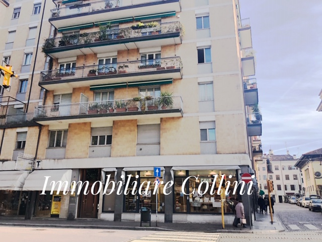 Ufficio - Loc.Com. UDINE vendita  CENTRO STORICO  Immobiliare Collini