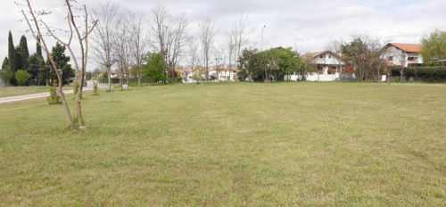 Terreno edificabile in vendita a Zugliano, Pozzuolo Del Friuli (UD)