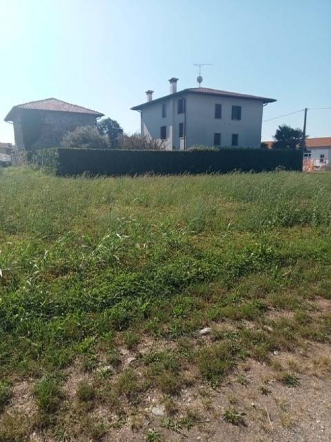 Terreno edificabile in vendita a Godia, Udine (UD)