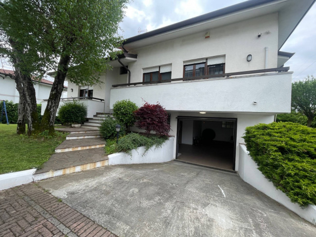 Villa in Affitto a Pasian di Prato