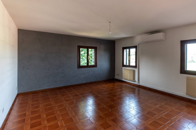 Villa in Affitto a Villorba