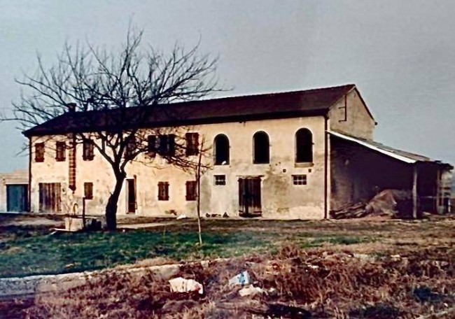 Rustico in Vendita a Breda di Piave