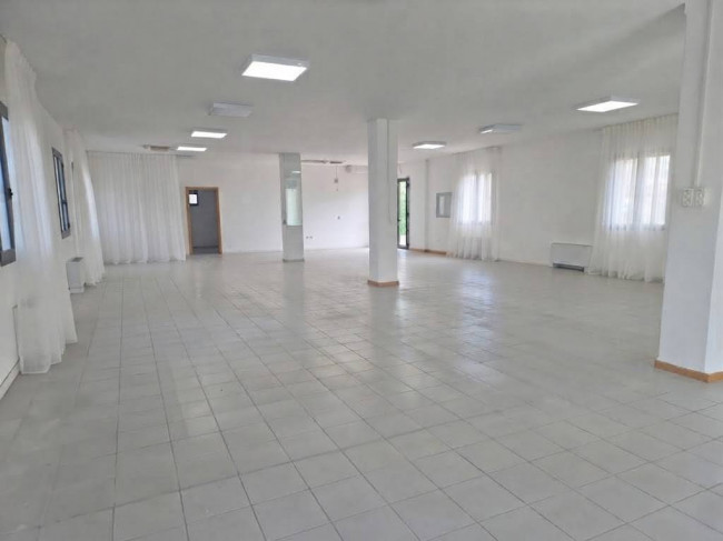 Locale commerciale in Affitto a Treviso