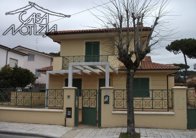 Villa in vendita a Lido Di Camaiore, Camaiore (LU)