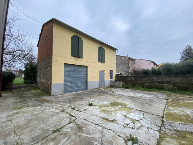 Villa in vendita a Lucca (LU)