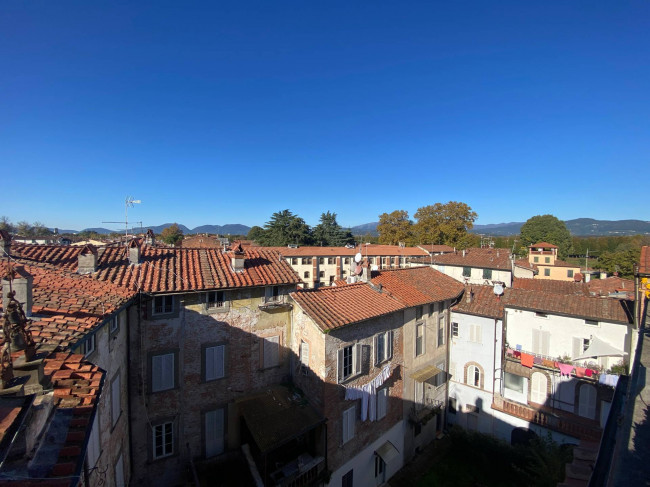 Appartamento in vendita a Centro Storico, Lucca (LU)