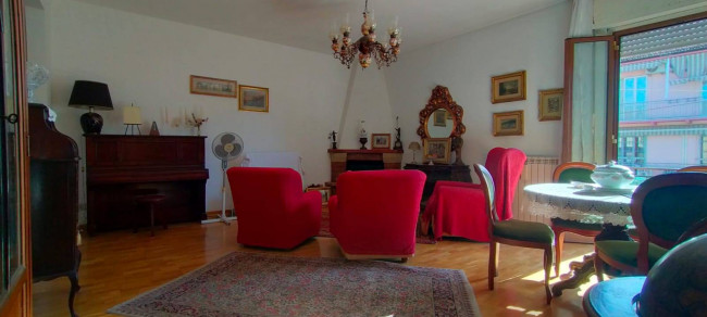 Casa indipendente in vendita a Migliarina, Viareggio (LU)