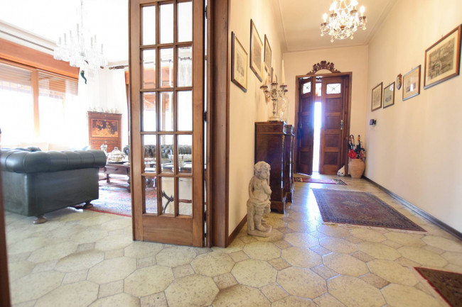 Villa in vendita a Viareggio (LU)