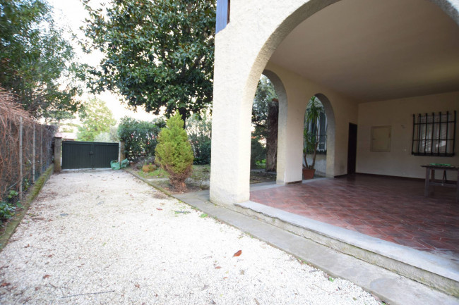 Apartment for Sale to Camaiore