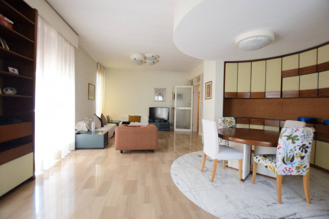 Casa indipendente in Vendita a Viareggio