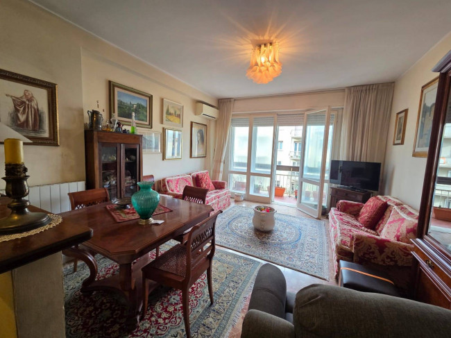 Appartamento in Vendita a Camaiore