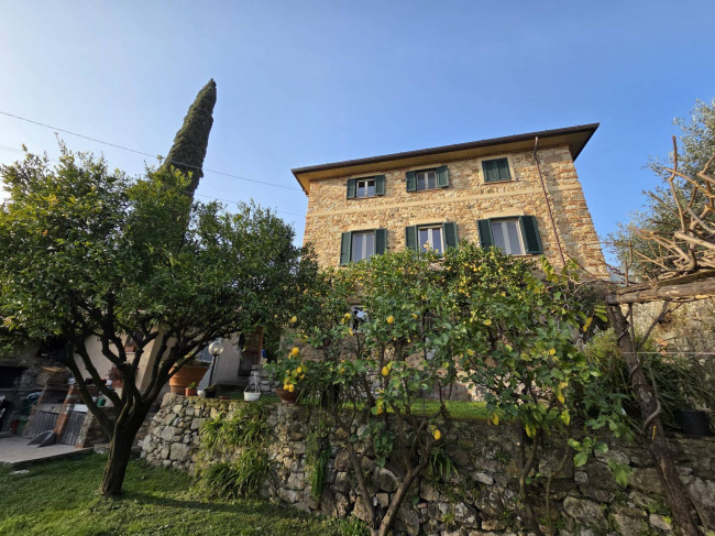 Casa indipendente in Vendita a Massarosa