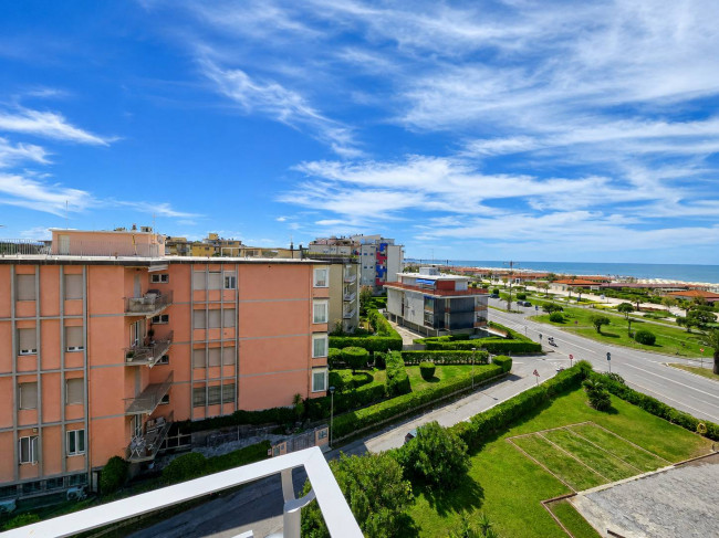 Apartment for Sale to Viareggio
