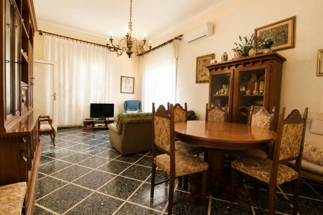 Appartamento in Vendita a Viareggio