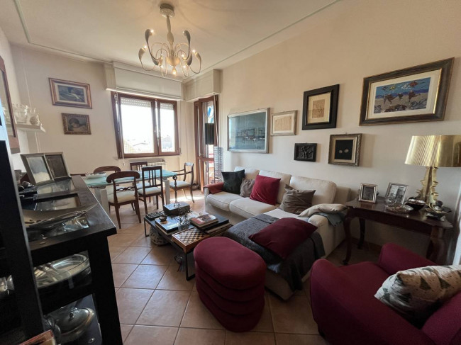 Apartment for Sale to Viareggio