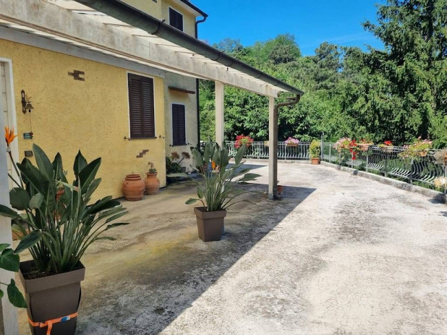Indipendent house for Sale to Pietrasanta