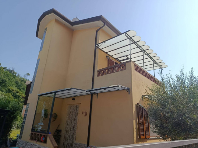 Indipendent house for Sale to Massarosa
