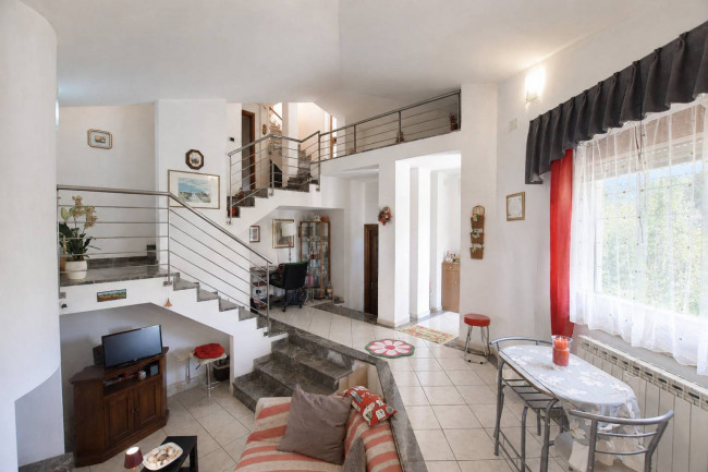  for Sale to Massarosa