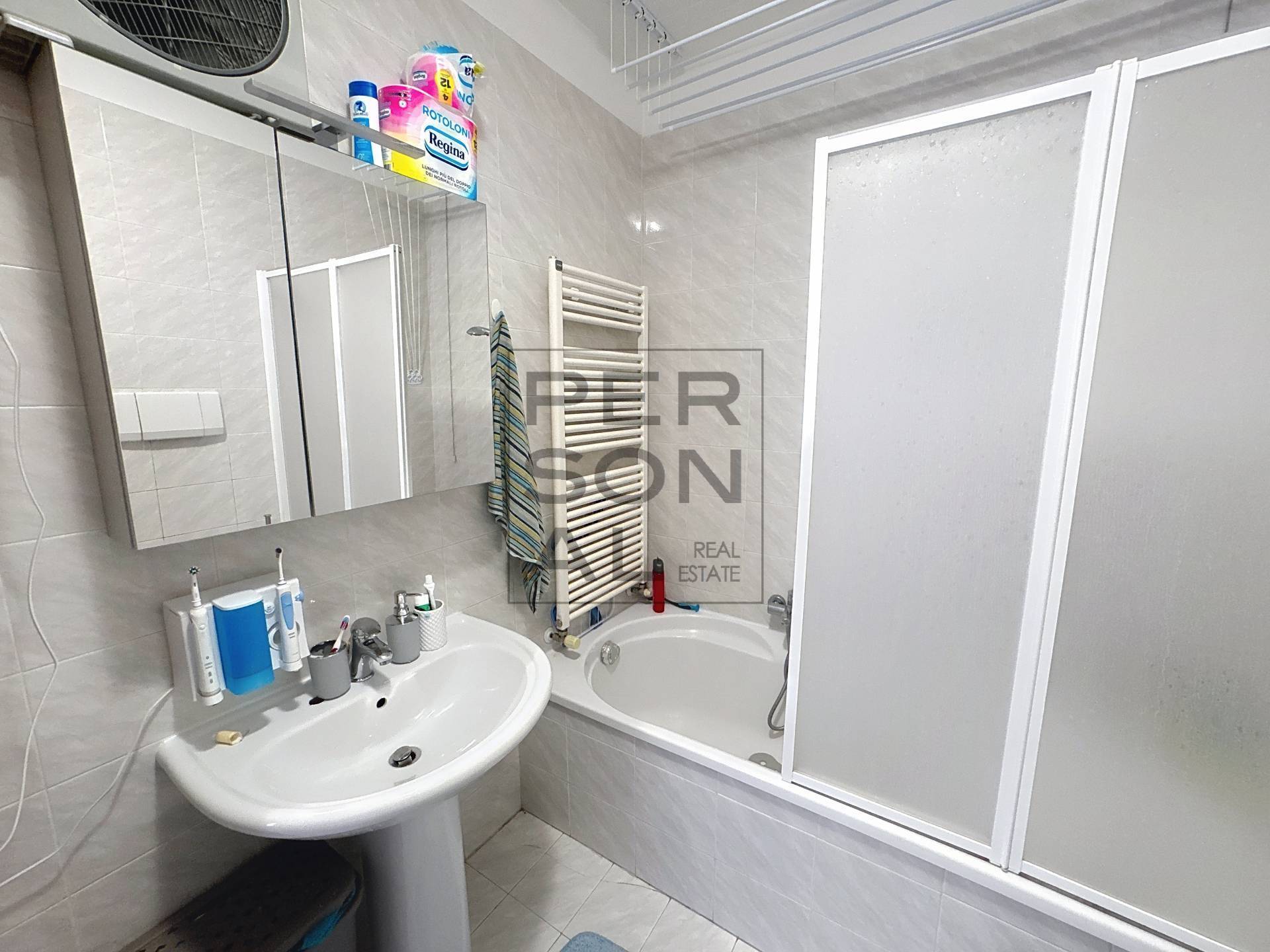 Foto appartamento in affitto a Rovereto (Trento)