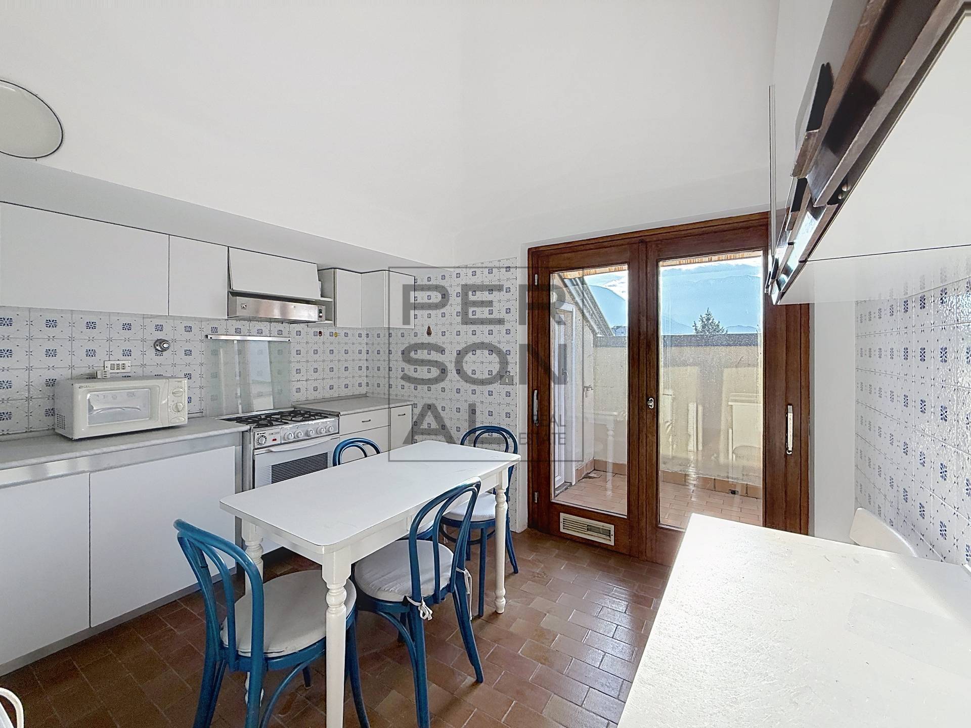 Foto appartamento in vendita a Trento (Trento)