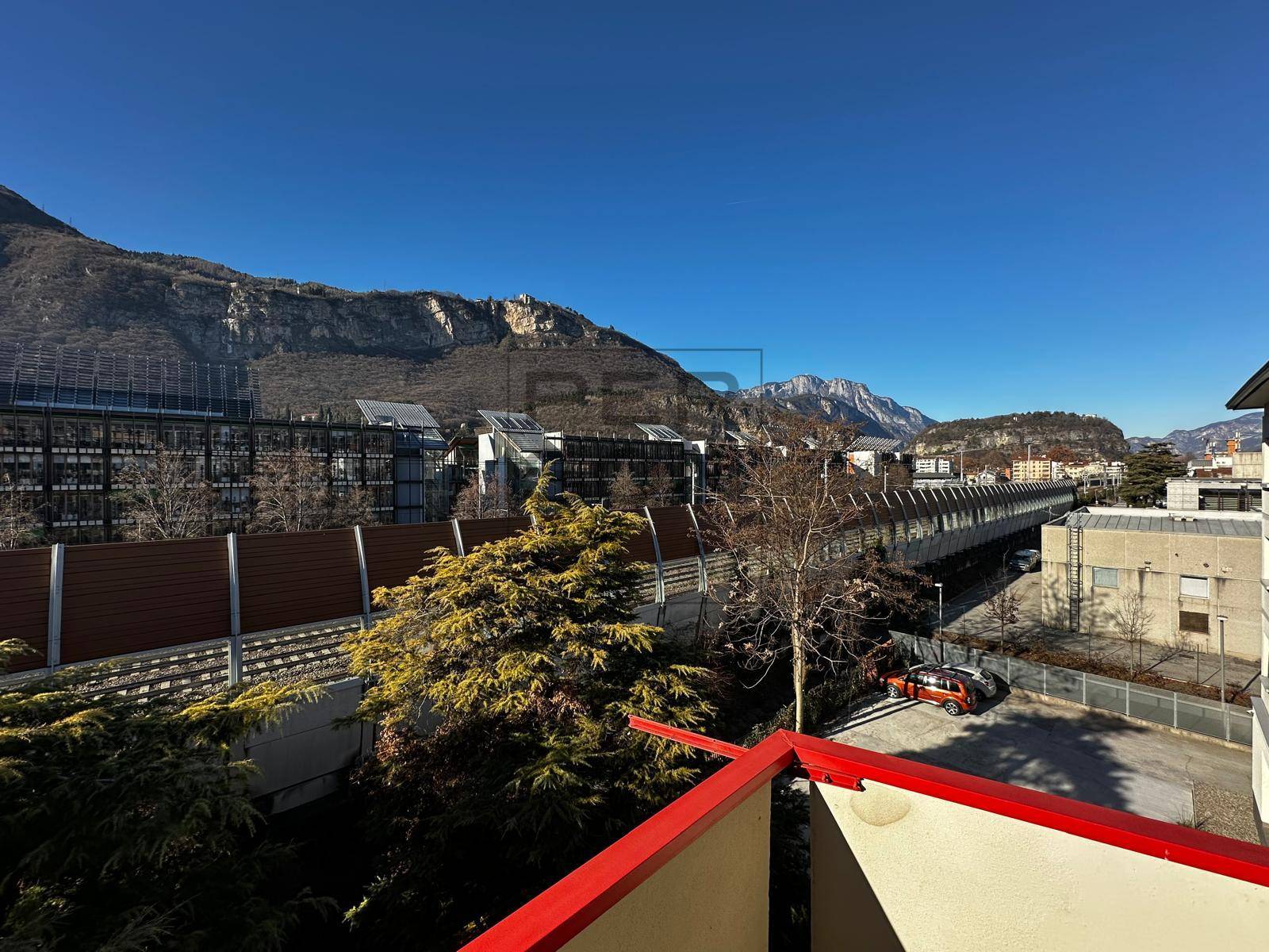 Foto appartamento in vendita a Trento (Trento)