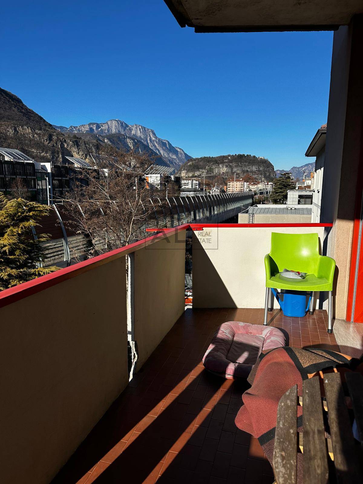 Foto appartamento in vendita a Trento (Trento)