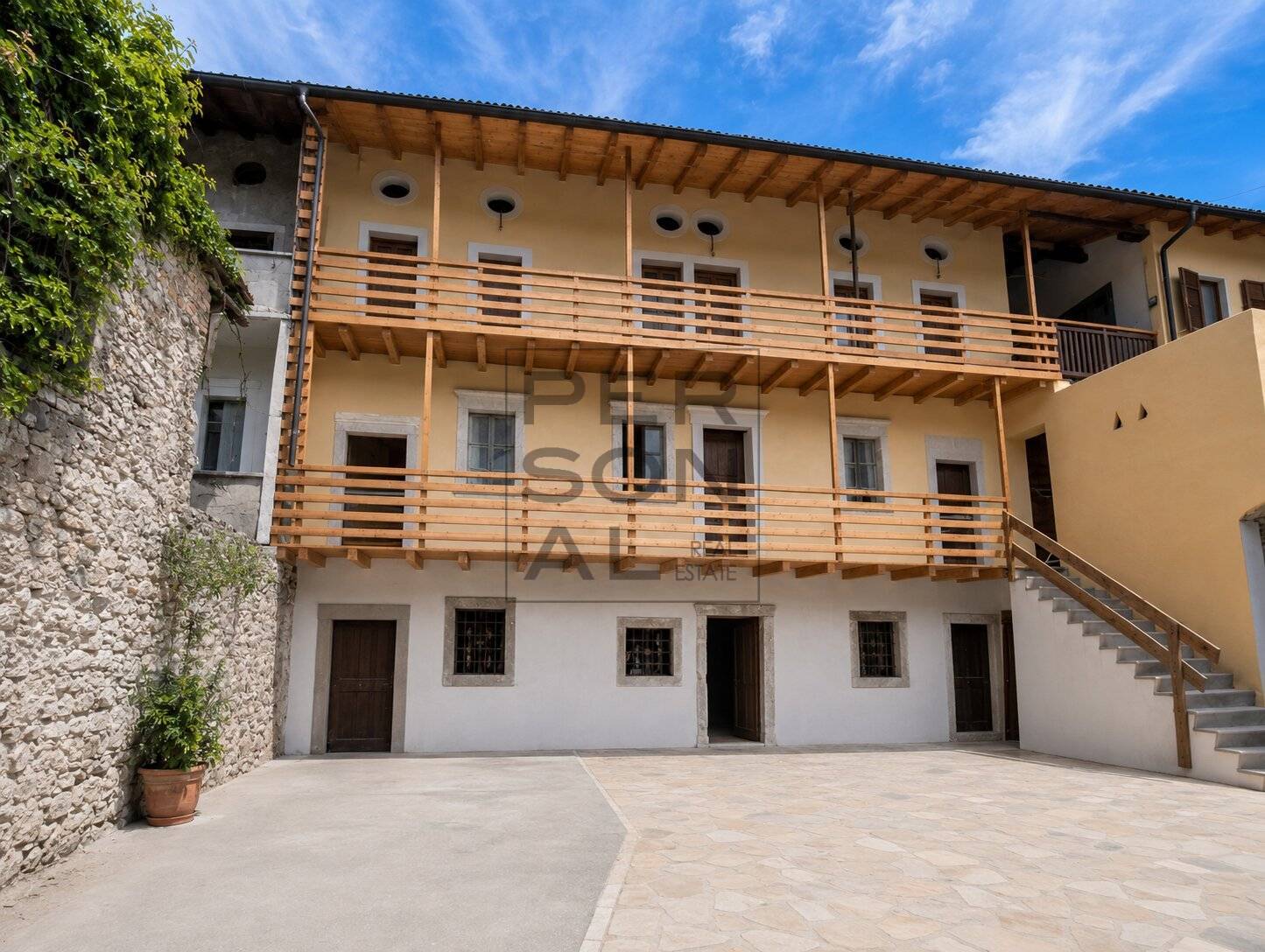 Foto appartamento in vendita a Volano (Trento)