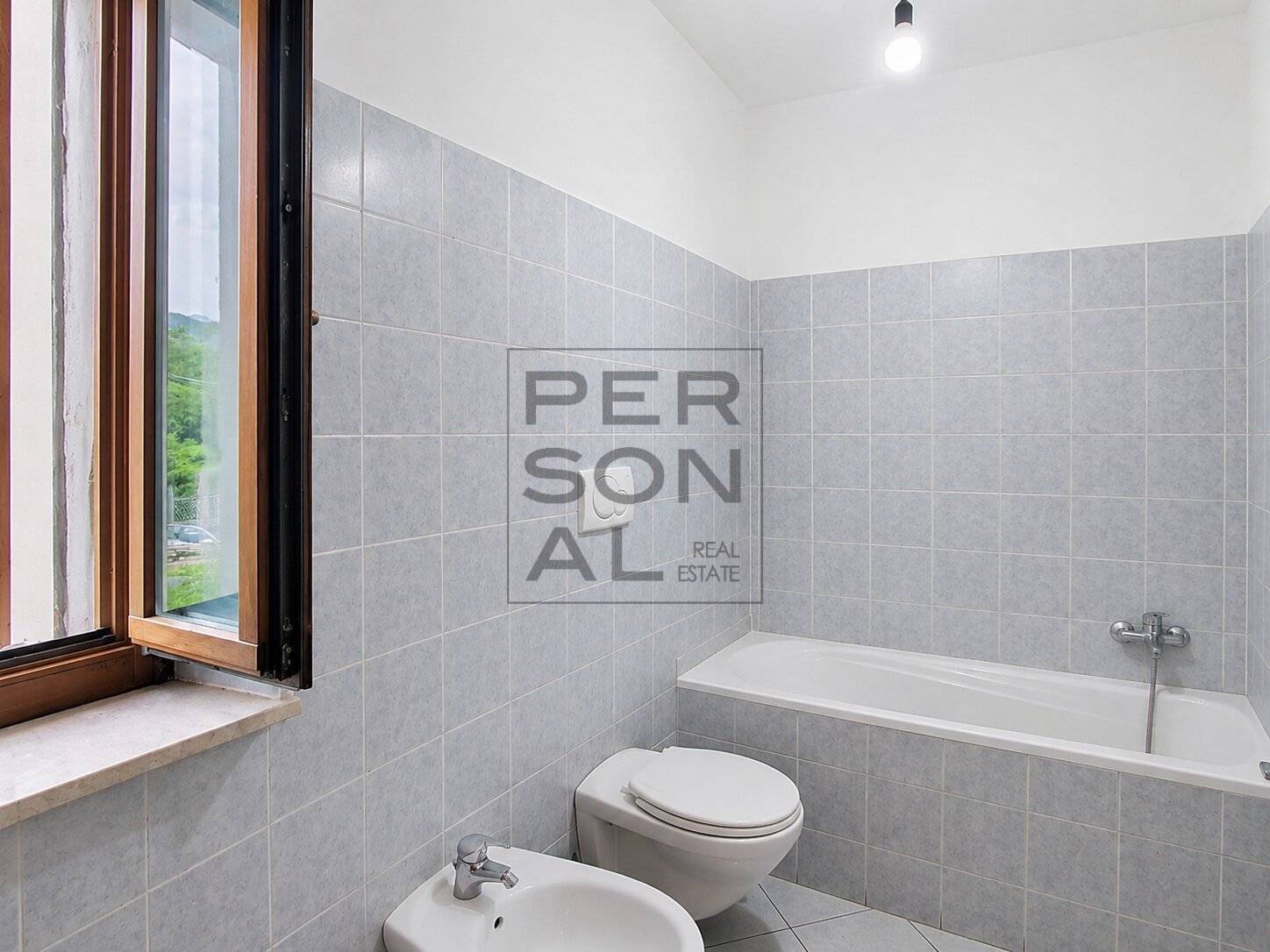Foto porzione di casa in vendita a Rovereto (Trento)