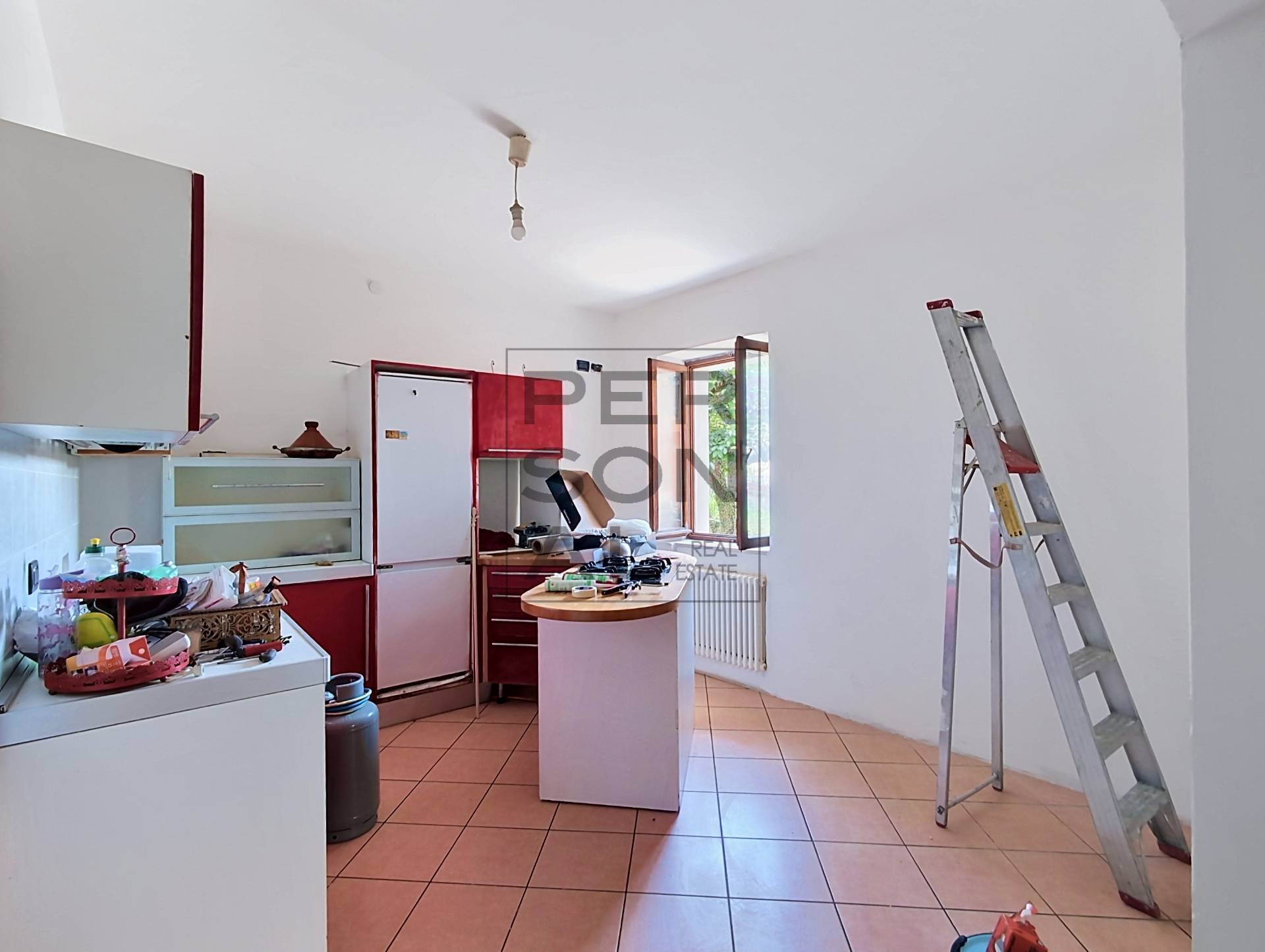 Foto porzione di casa in vendita a Rovereto (Trento)