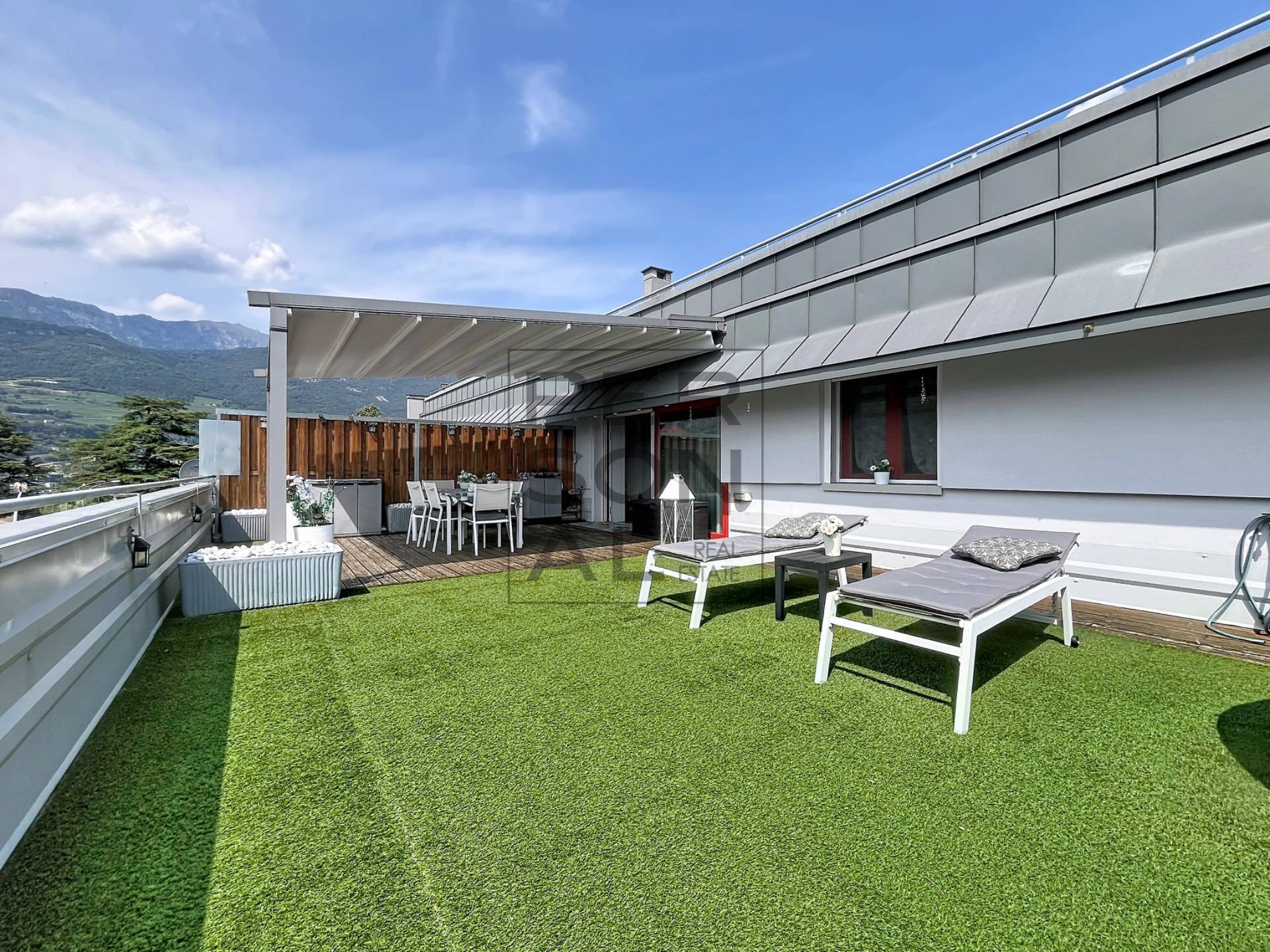 Foto appartamento in vendita a Rovereto (Trento)