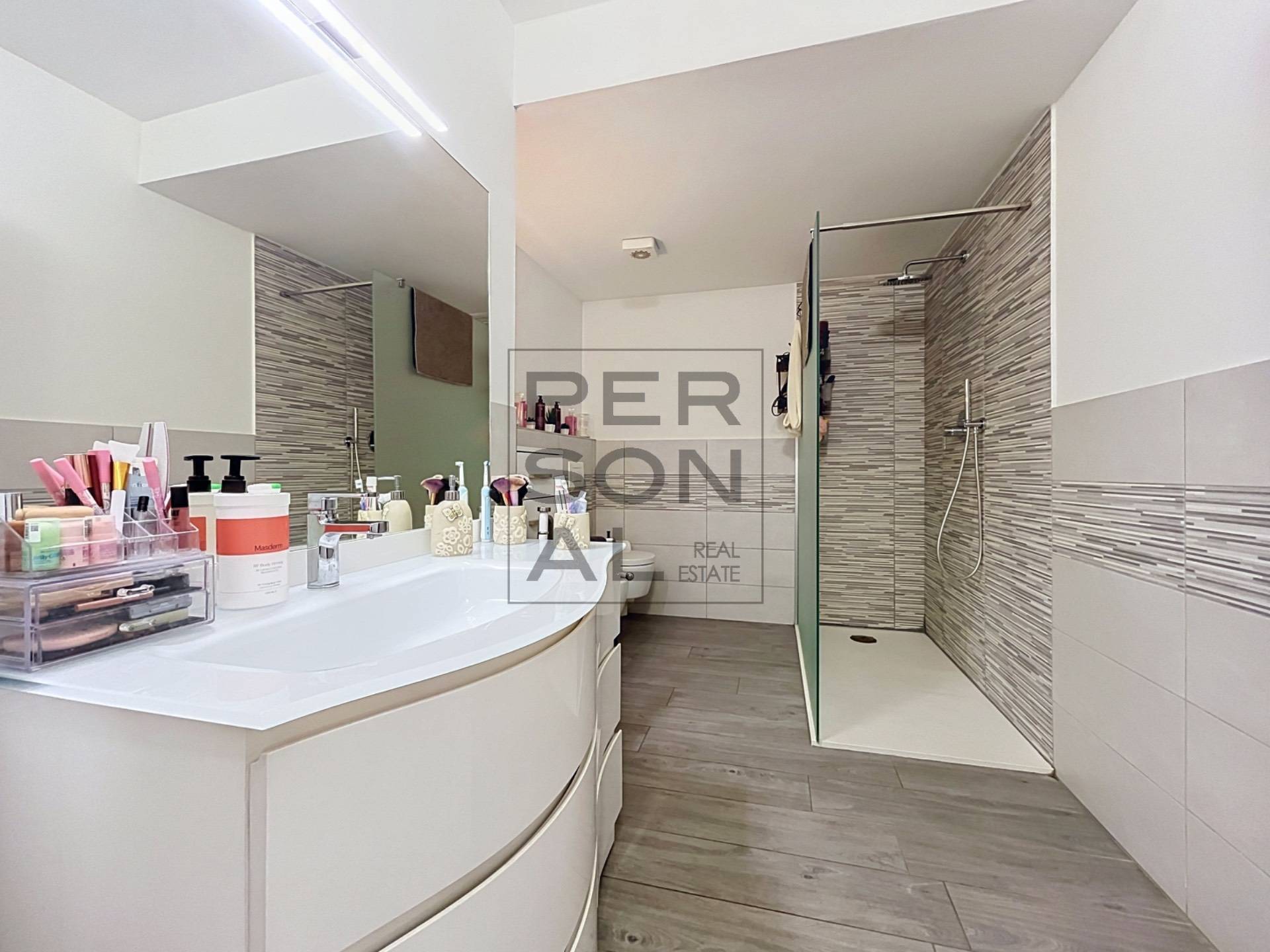 Foto appartamento in vendita a Rovereto (Trento)