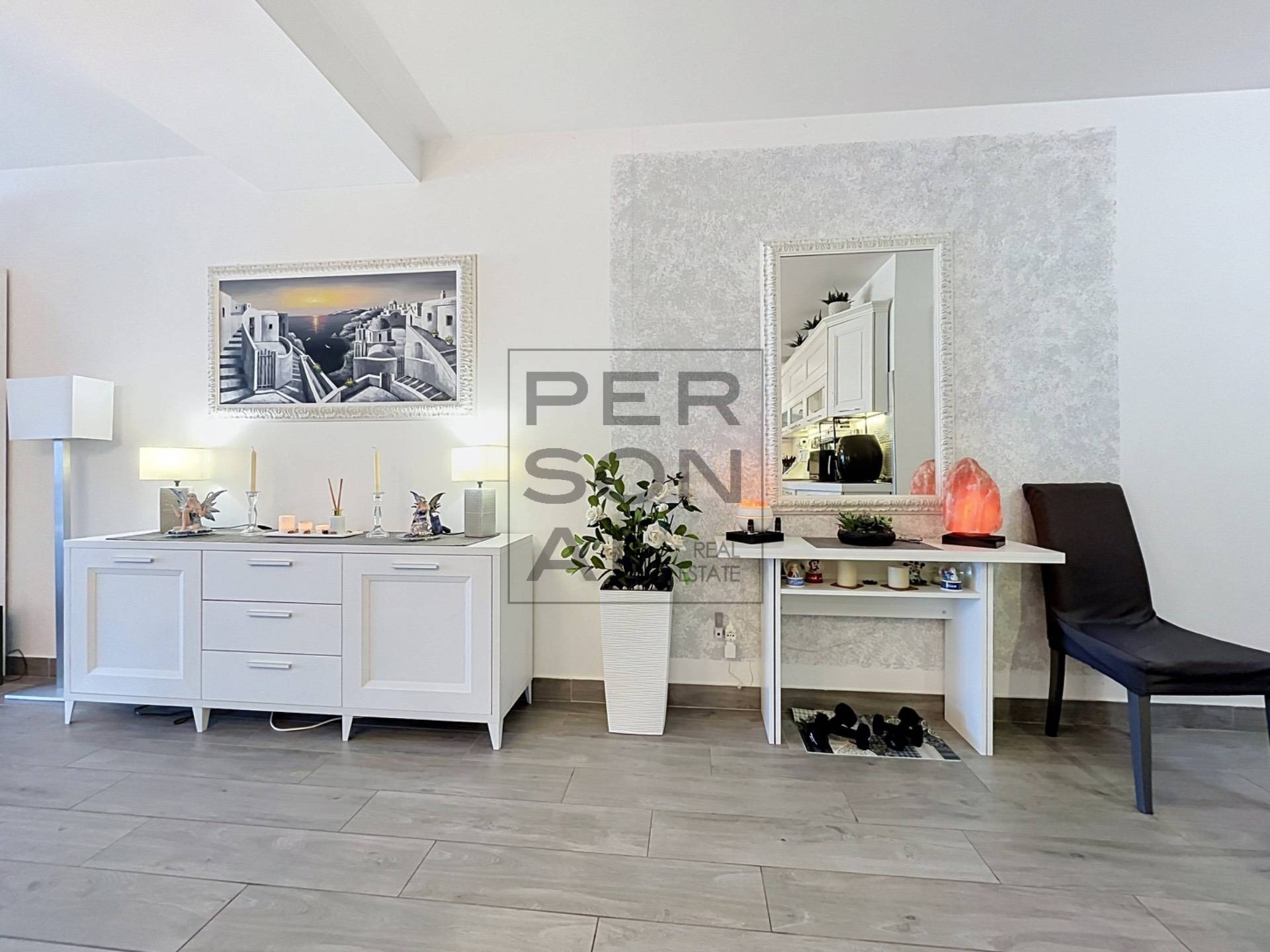 Foto appartamento in vendita a Rovereto (Trento)