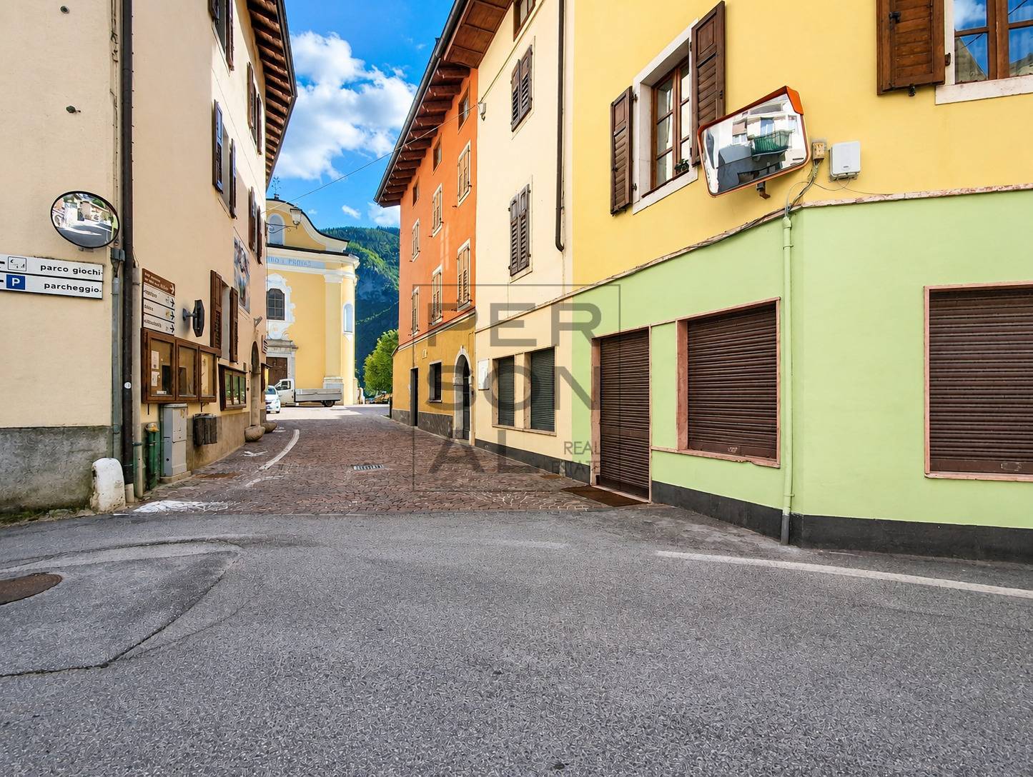 Foto appartamento in vendita a Terragnolo (Trento)