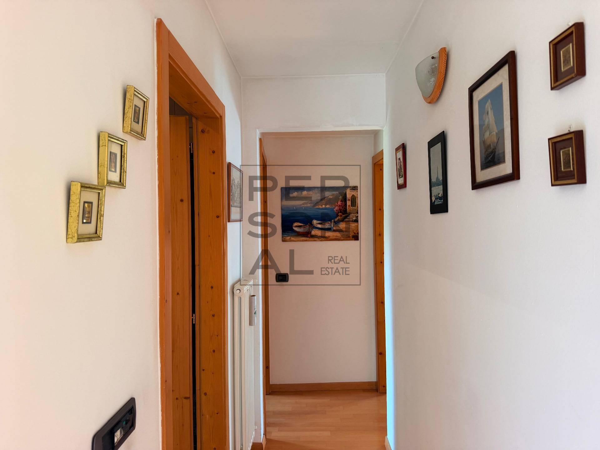 Foto appartamento in vendita a Trento (Trento)