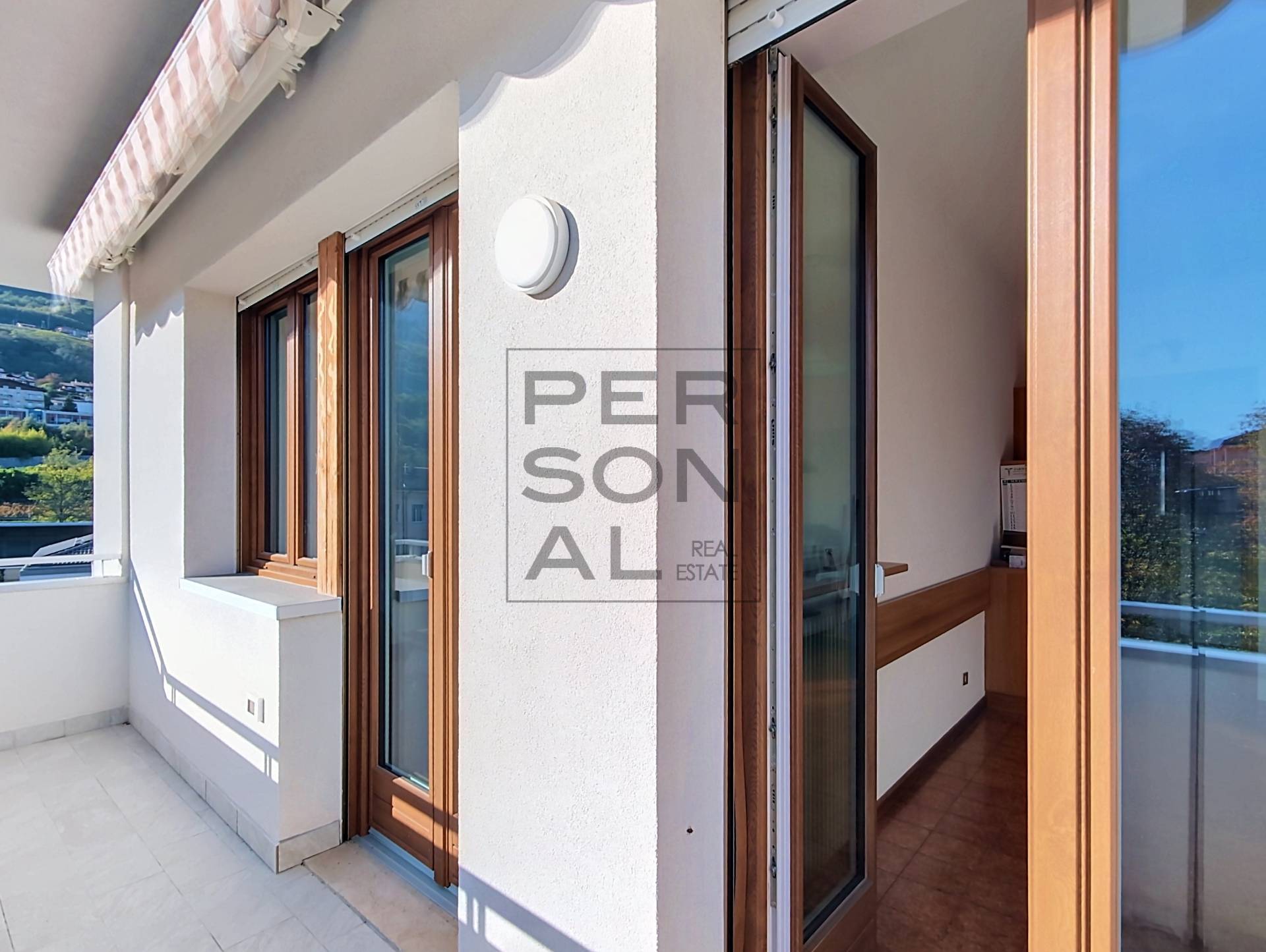 Foto appartamento in vendita a Isera (Trento)