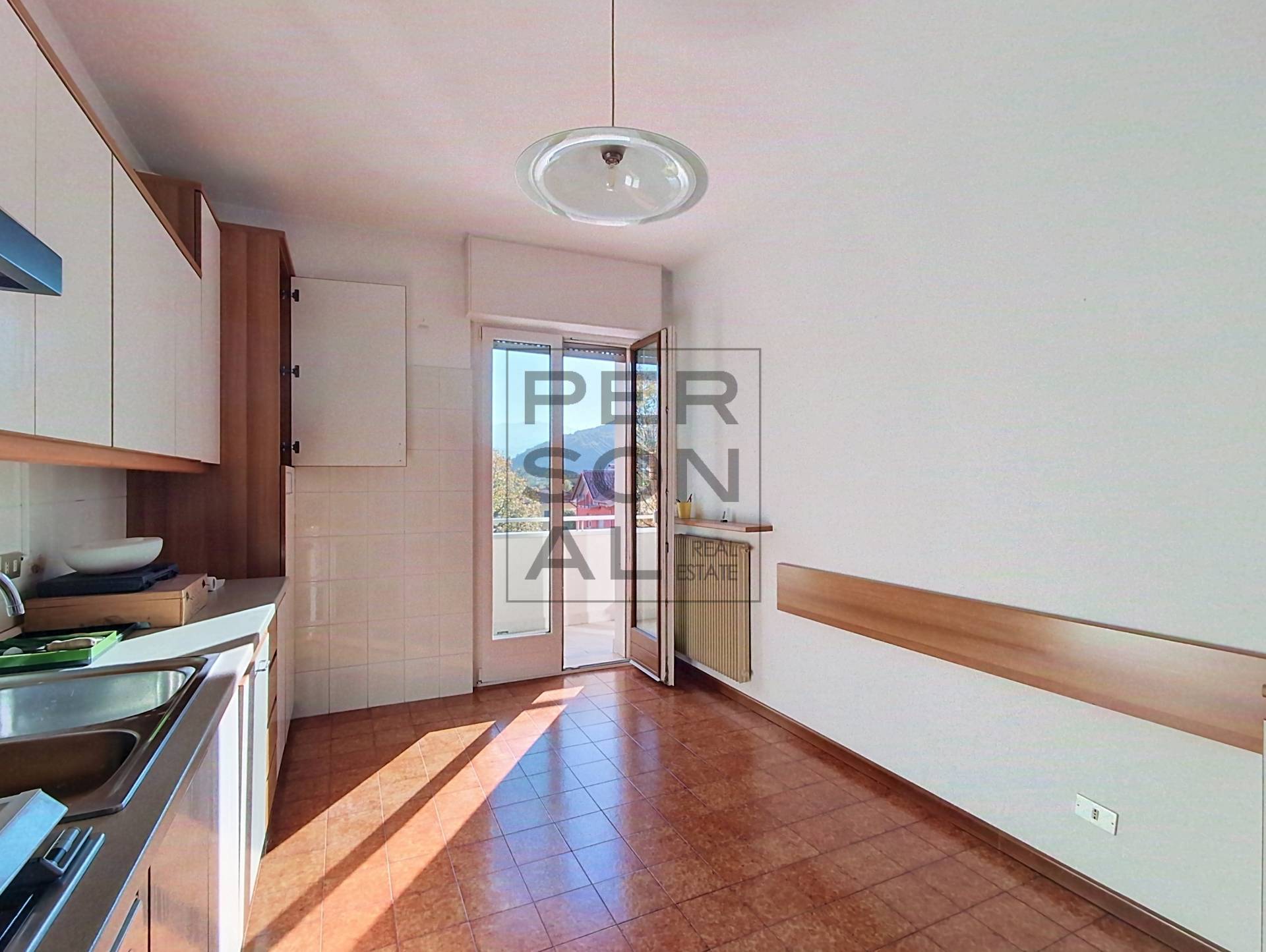 Foto appartamento in vendita a Isera (Trento)