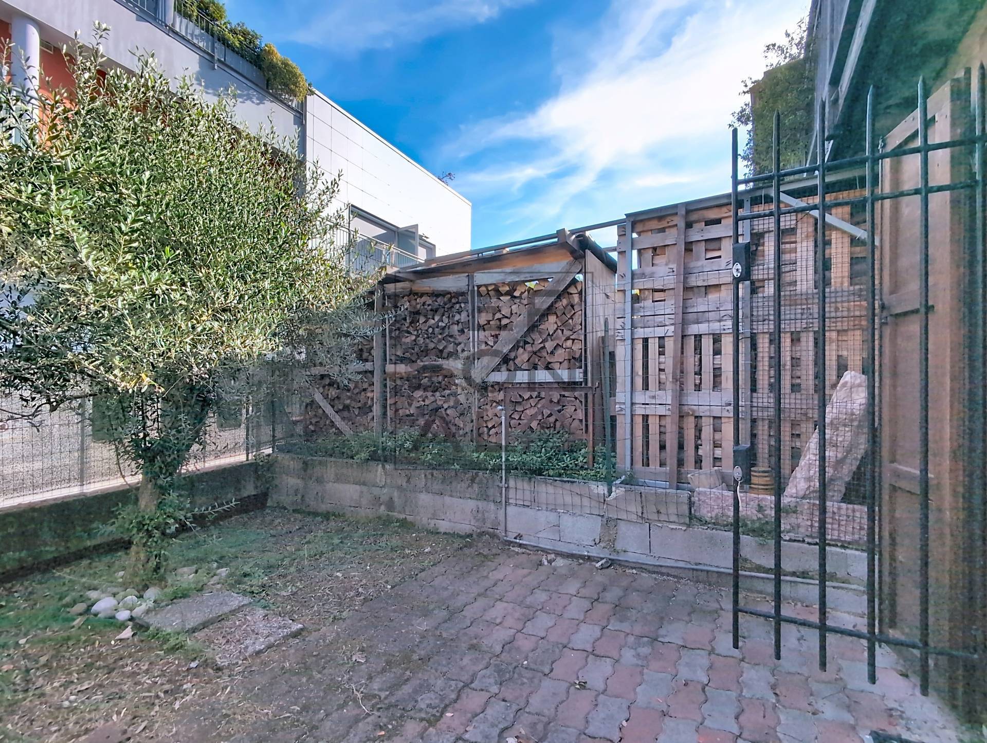 Foto appartamento in vendita a Calliano (Trento)