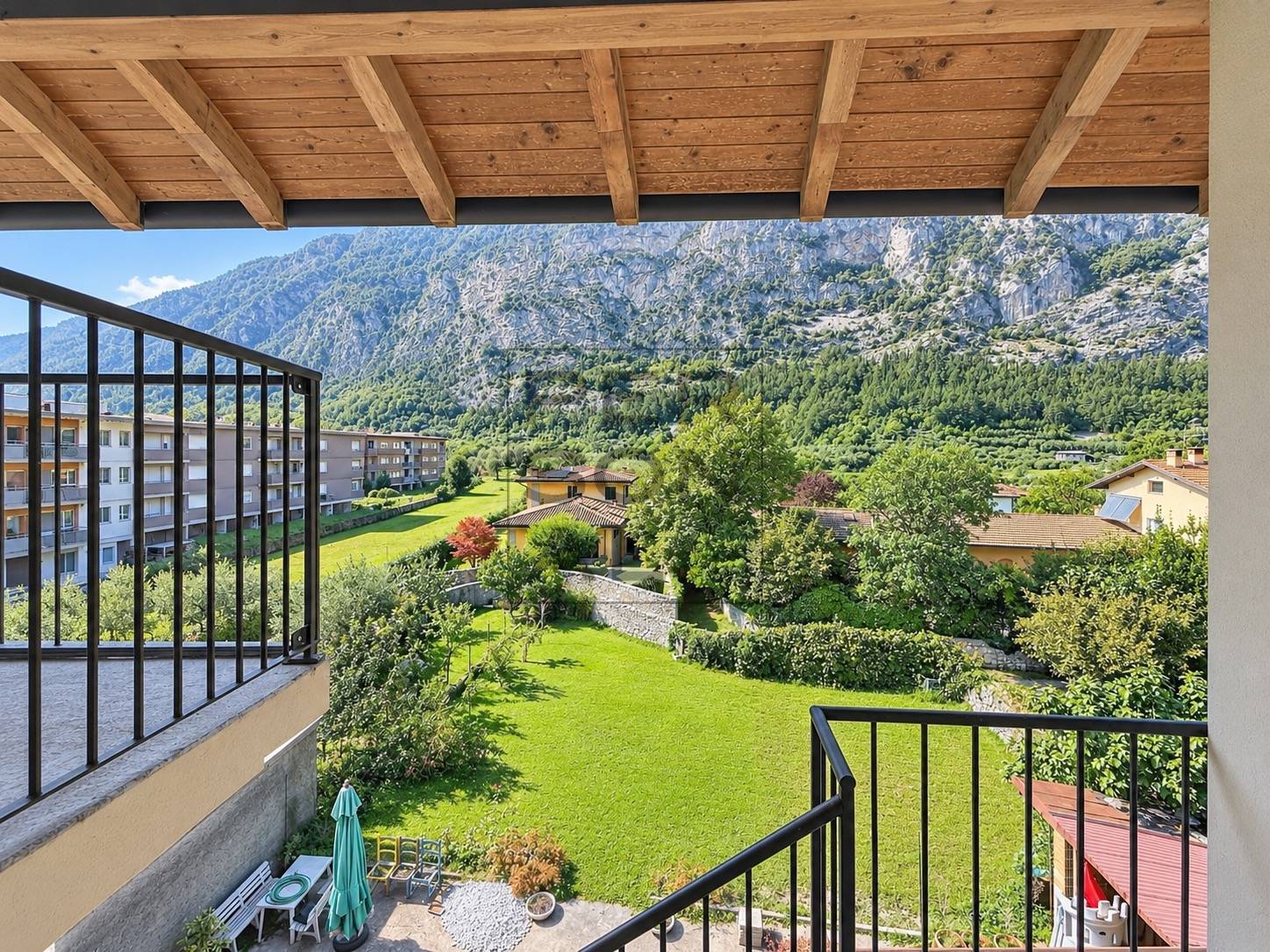 Foto porzione di casa in vendita a Dro (Trento)