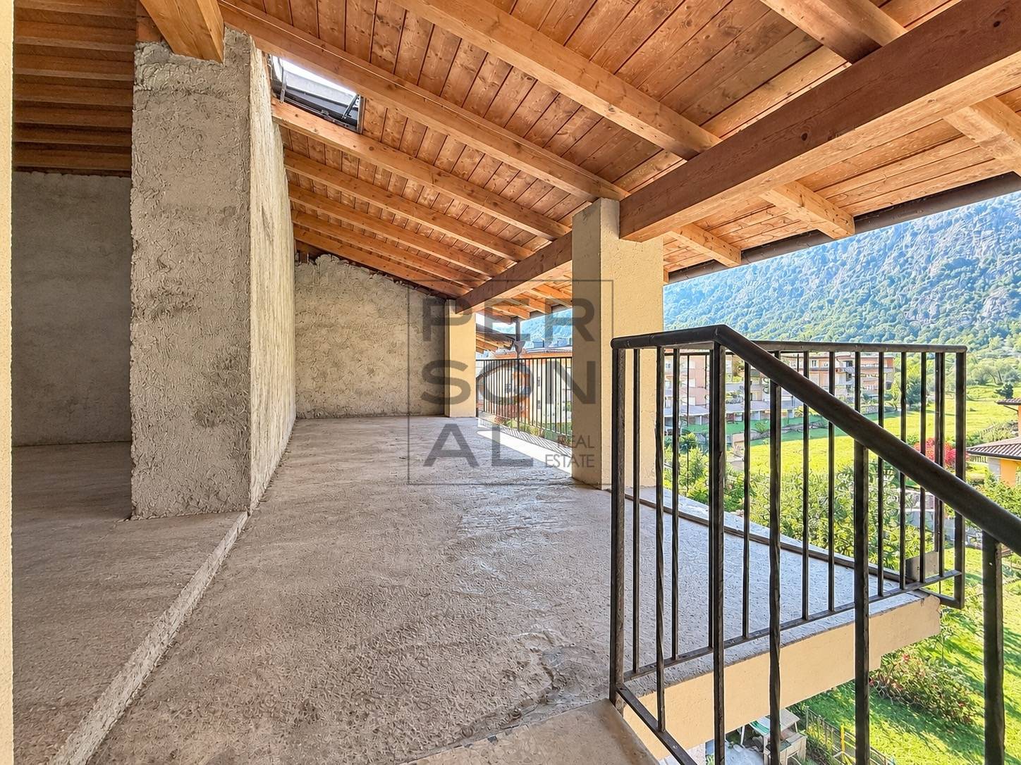 Foto porzione di casa in vendita a Dro (Trento)