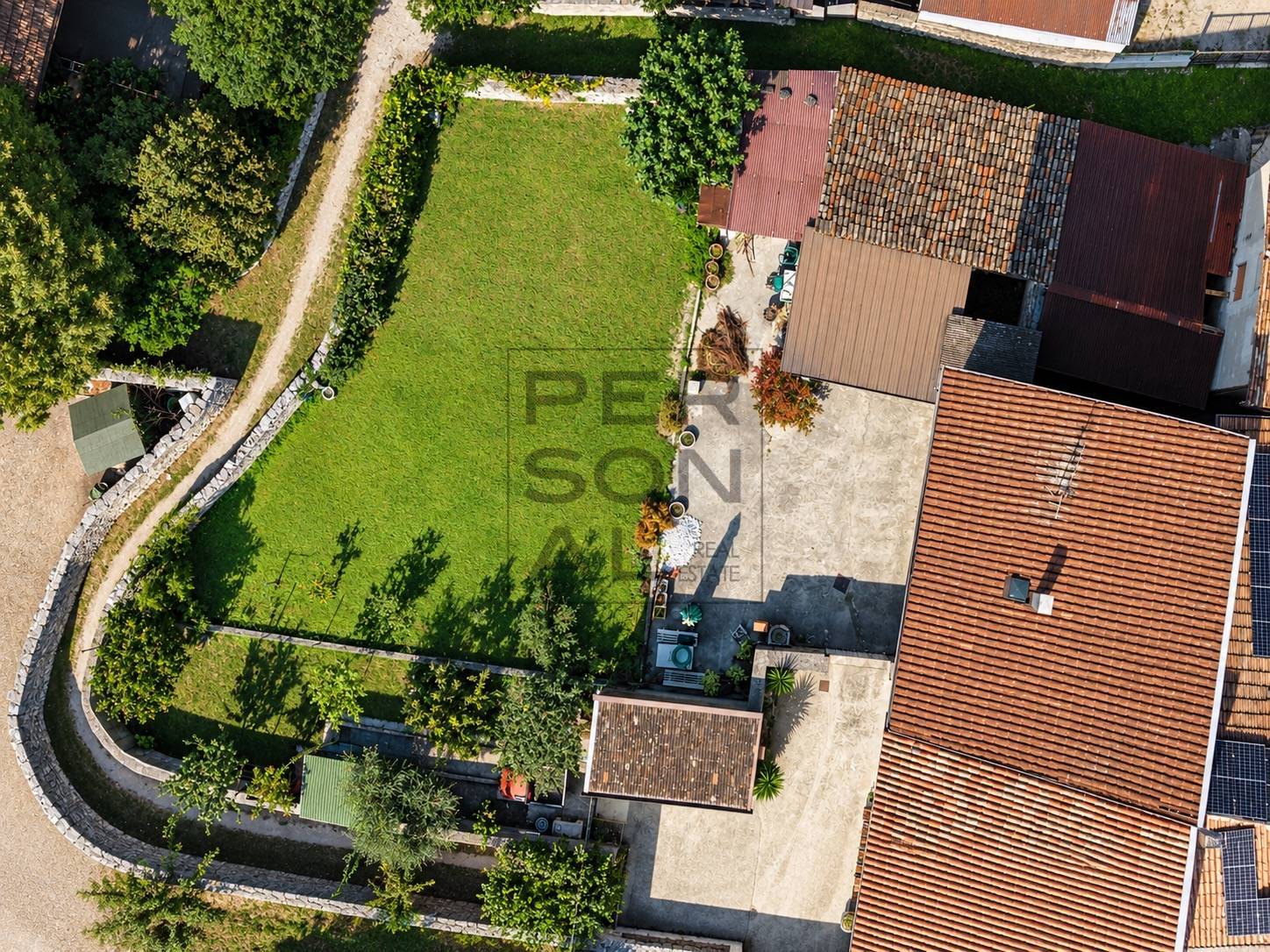 Foto porzione di casa in vendita a Dro (Trento)