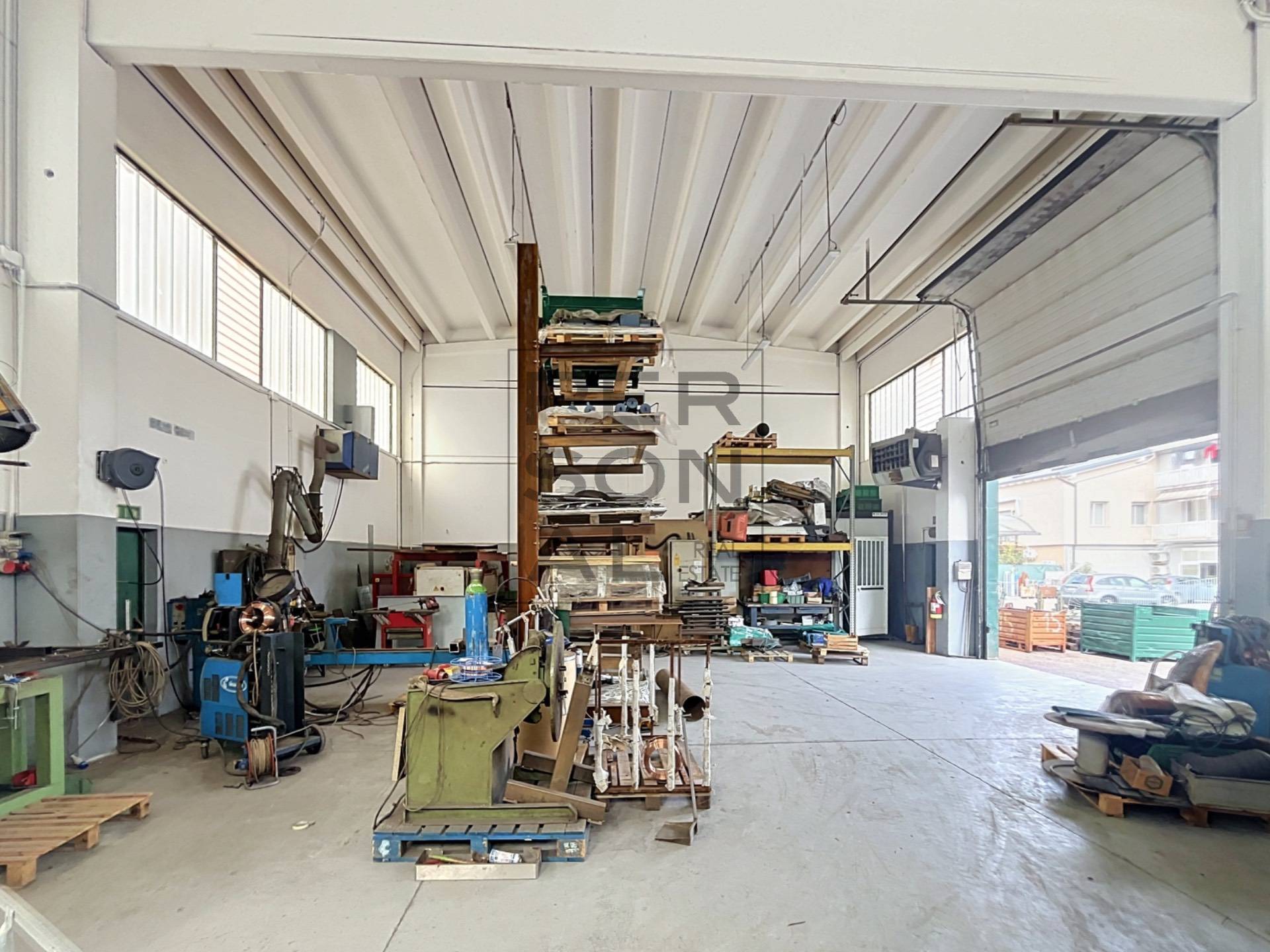 Foto attivitã commerciale in vendita a Rovereto (Trento)