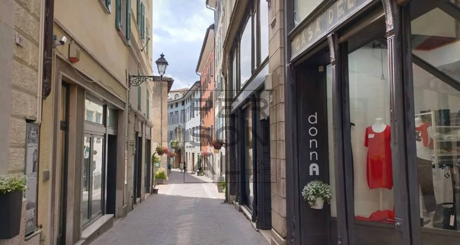 Foto appartamento in affitto a Rovereto (Trento)