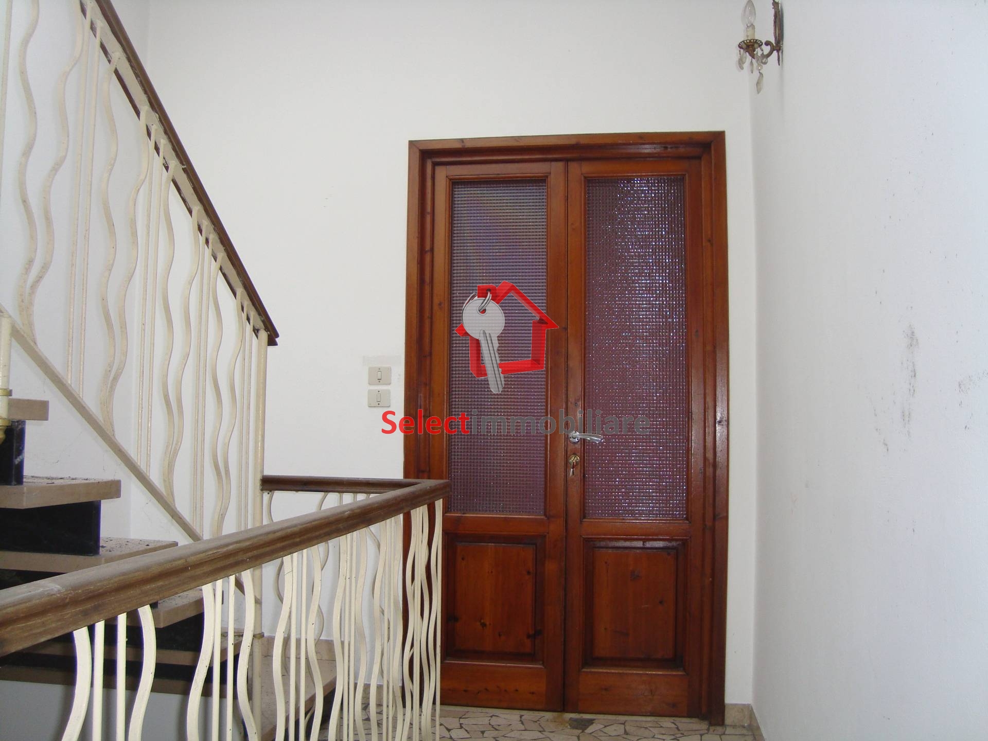 Appartamento BORGO A MOZZANO vendita  capoluogo  SELECT IMMOBILIARE