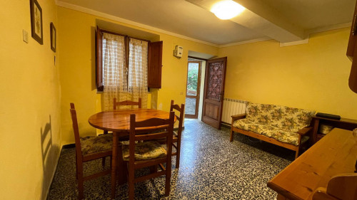 Casa semi-indipendente in vendita a Valdottavo, Borgo A Mozzano (LU)