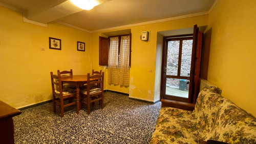 Casa semi-indipendente in vendita a Valdottavo, Borgo A Mozzano (LU)